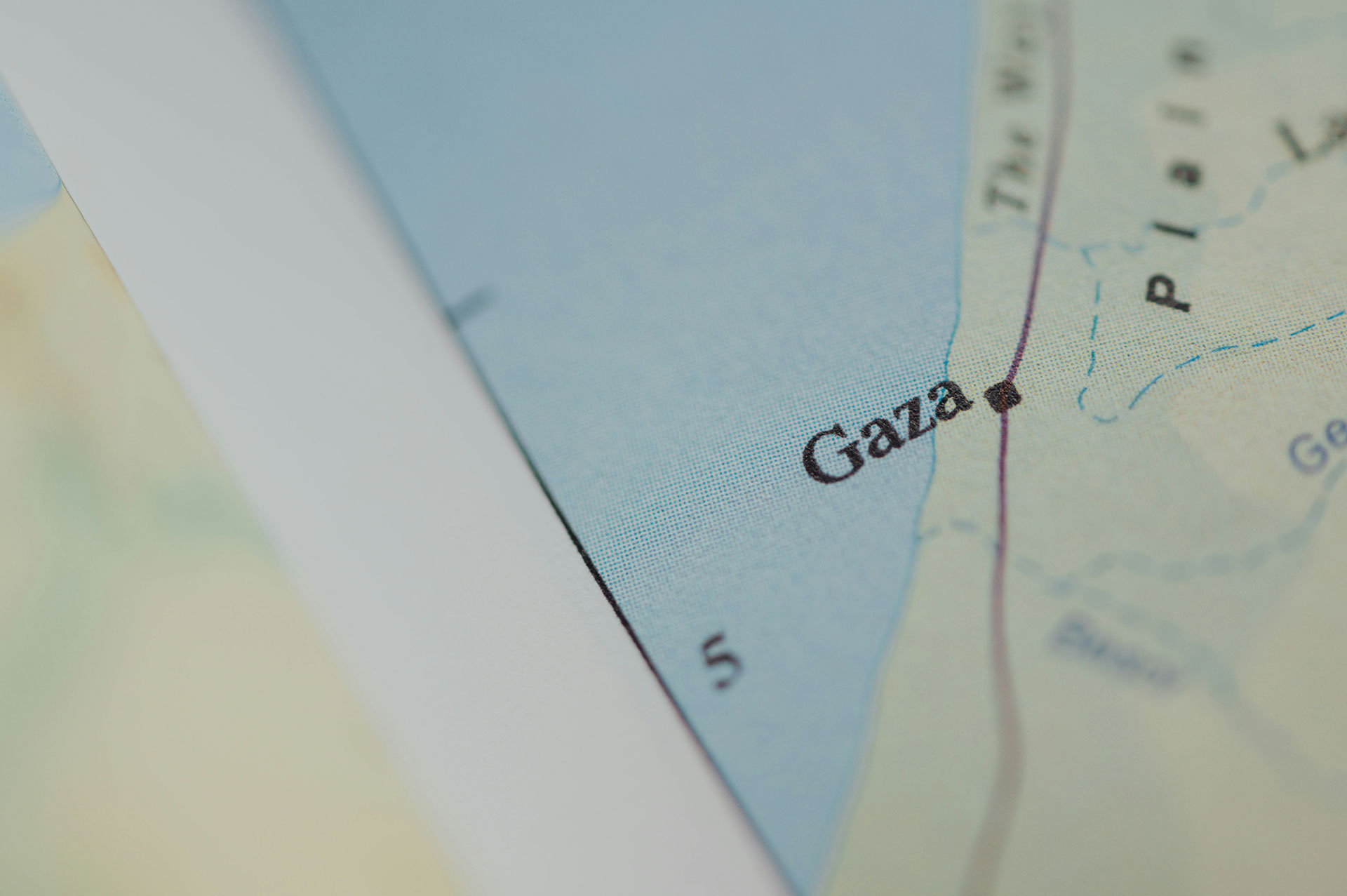 Unser Foto zeigt einen Landkartenauschnitt mit der Stadt Gaza