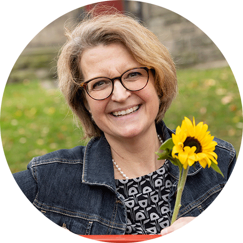 Portraitfoto von Pfarrerin Ute Dilger Portraitfoto von Pfarrerin Ute Dilger