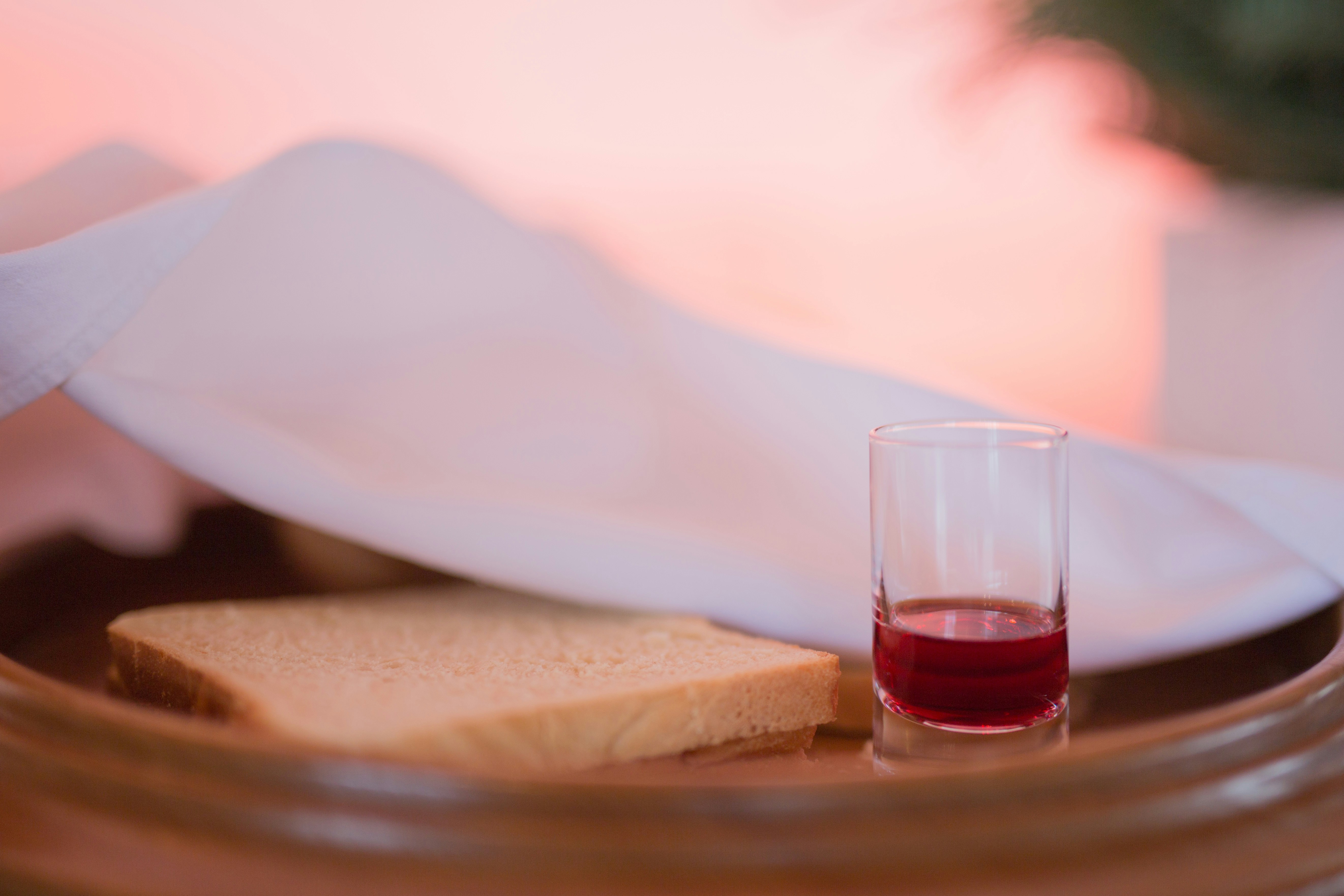 Gründonnerstag: Jesus feiert das letzte Abendmahl